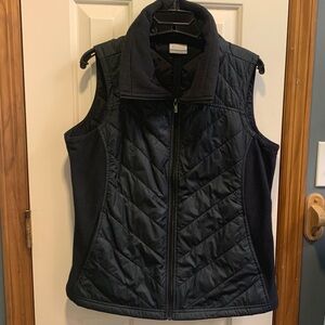 Columbia Women's Black Quilted Vest